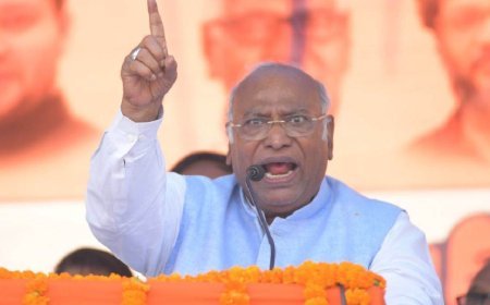 मोदी सरकार पर  मल्लिकार्जुन खरगे का हमला, कहा- गलती से बनी सरकार, नही चलेगी ज्यादे दिन