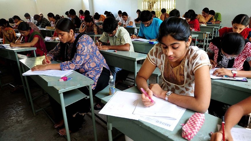 NEET के बाद अब UPPCS  में धांधली , रिश्वत लेकर बदली गईं  UPPCS परीक्षा की कॉपियां,